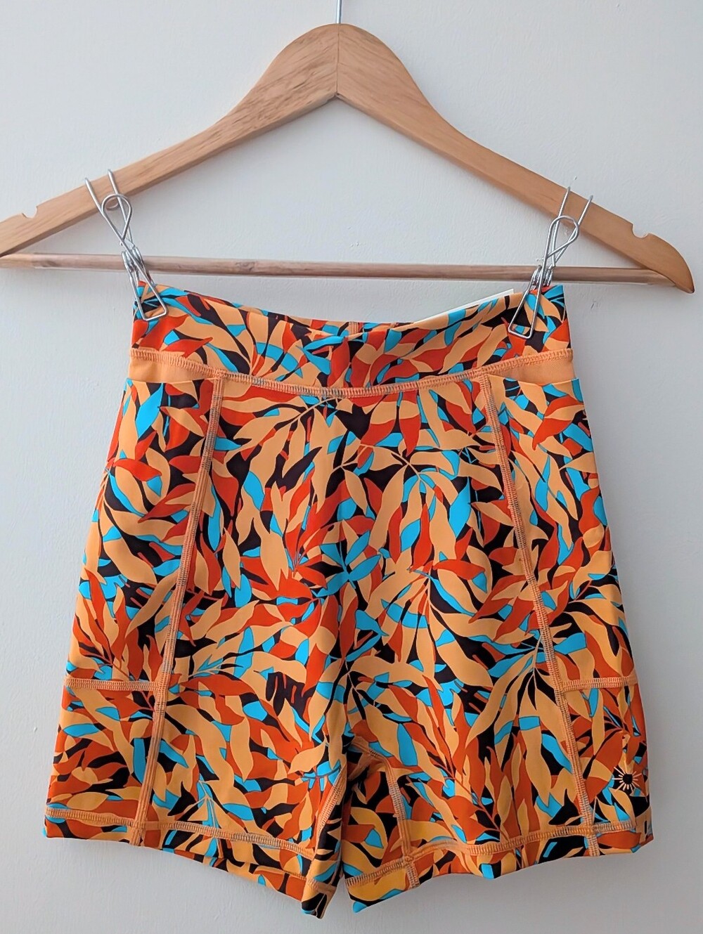 NWT - Orange Leaf-Print High-Waist Yoga Shorts - Size SMALL